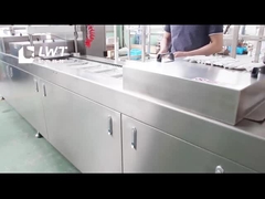 乾燥剤のストレッチフィルム真空包装機